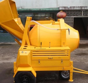 Machine à béton avec silo, pompe et <span class=keywords><strong>prix</strong></span>, avec véhicule mobile, bétonnières au Pakistan - Product Image 3