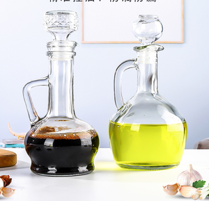 190ml 250ml 350ml 450ml Bouteille en verre extra vierge <span class=keywords><strong>d</strong></span>'huile <span class=keywords><strong>d</strong></span>'olive extra élégante avec poignée et bouteille en verre <span class=keywords><strong>d</strong></span>'huile de cuisson en liège - Product Image 3