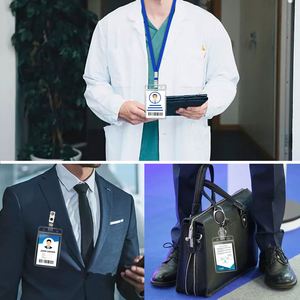 Porte-cartes transparent en PVC souple avec logo personnalisé, imperméable, pour badge d'identification - Product Image 6