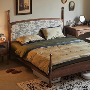Lit double vintage en bois de noyer noir d'Amérique du Nord, 1,8 m, tête de lit rembourrée, lit plateforme, style campagne française, bois massif - Product Image 1