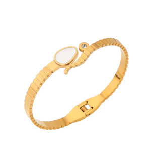 Pulsera de Serpiente Rayada de Acero Inoxidable en Tono Dorado, Joyería de Moda Ajustable - Product Image 1