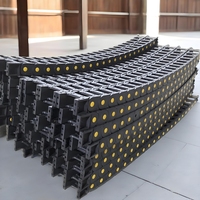 Chaîne de guidage de câbles en nylon robotique Yodel Reverse Bend Cadena Porta Cable De s Shape 55*150 pour l'industrie de la transmission robotique