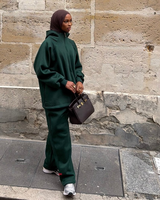 Ensemble de survêtement 2 pièces personnalisé haut de gamme pour femme, comprenant une tunique zippée à capuche à manches longues et un pantalon, idéal pour l'entraînement – Collection 2026
