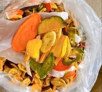 Chips de fruits et légumes croustillants et exotiques, mélange de fruits et légumes, frites sous vide, collation saine, OEM/ODM, vente en gros, export en vrac, fournisseur Vietnamien