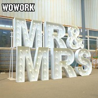 Fournisseur d'usine WOWORK grande lettre florale en métal lettre numérotée de fleur personnalisée pour décoration de fête de mariage