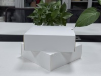 Boîte à bijoux octogonale LED grise avec logo personnalisé, étui cadeau de luxe pour bagues, emballage en gros