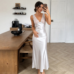Camisón Largo de Satén con Encaje y Escote Profundo en V, Sexy y Elegante, para Mujer, Ajustado, Sedoso, Ideal para Novias, Luna de Miel, Ropa de Dormir - Product Image 2