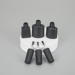 Vente en gros de flacons en plastique pour vernis à ongles UV carrés vides personnalisés de 5 ml, 8 ml, 10 ml avec pinceau, impression à l'écran, bouchon à couronne - Product Image 2