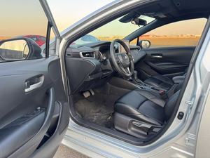 <span class=keywords><strong>Toyota</strong></span> <span class=keywords><strong>Corolla</strong></span> Levin 185T CVT Automático <span class=keywords><strong>2022</strong></span>, Edición de Lujo, Volante a la Izquierda, Sedán, Exterior Plateado, Auto Usado con 16600 Kilómetros - Product Image 3