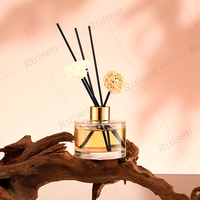 Bouteille d'huile de diffuseur de parfum personnalisée en usine bouteille en verre d'aromathérapie bouteille de parfum en verre