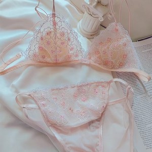 French-style sexy and alluring thin-strapped lace backless bra set for girls with small breasts. Wire-free, ultra-thin triangle - Product Image 1