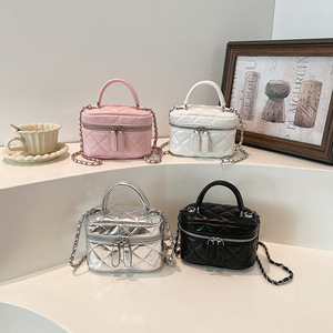 New Style Korea Fashionable Women's Messenger Bag Chain Large Capacity Square <b>Bucket</b> Style Shoulder Bag - Product Image 6