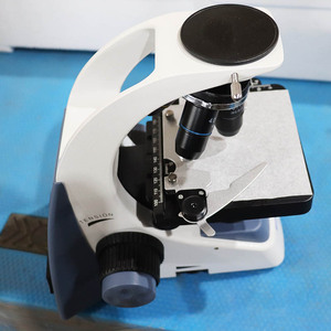 <span class=keywords><strong>Microscope</strong></span> BIOBASE avec <span class=keywords><strong>diaphragme</strong></span> iris calibré manuellement, double stade, pour la détection de tranches biologiques, équipement de laboratoire - Product Image 2