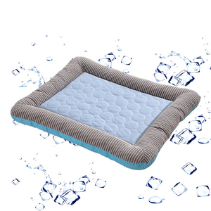 <span class=keywords><strong>Puda</strong></span> Fabricante's Best Seller Summer Cooling Cat Mat Pad Patrón sólido Venta al por mayor Cama para perros para calmar mascotas - Product Image 1