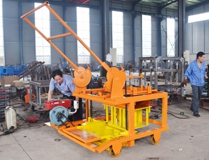 QM4-45 <span class=keywords><strong>de</strong></span> blocs <span class=keywords><strong>de</strong></span> ponte largement utilisé <span class=keywords><strong>Machine</strong></span> <span class=keywords><strong>de</strong></span> fabrication <span class=keywords><strong>de</strong></span> blocs hydrauliques mobiles <span class=keywords><strong>Machine</strong></span> <span class=keywords><strong>de</strong></span> fabrication <span class=keywords><strong>de</strong></span> briques solides - Product Image 2