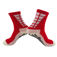 Chaussettes de sport de compression en coton rouge personnalisées Chaussettes de football épaisses en éponge