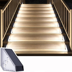 Chất lượng cao IP65 không thấm nước năng lượng mặt trời dẫn ánh sáng cầu thang trong nhà và ngoài trời tam giác boong với cơ thể nhựa cho trang trí sân vườn - Product Image 1