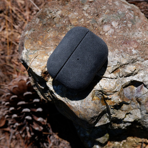 Étui pour écouteurs en cuir véritable Alcantara de luxe personnalisé pour <span class=keywords><strong>Airpods</strong></span> 4/<span class=keywords><strong>Pro</strong></span>/<span class=keywords><strong>Max</strong></span> - Product Image 3