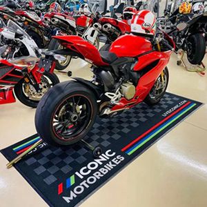 Tapis de moto imprimé personnalisé revêtement de <span class=keywords><strong>sol</strong></span> de garage en caoutchouc LOGO moto 100% fibre de nylon avec support en caoutchouc tapis de <span class=keywords><strong>porte</strong></span> logo de vélo - Product Image 3