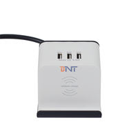 Mini Enchufe Empotrable con Clasificación IP44, Carga Rápida Inalámbrica, 3 Puertos USB-A, Blanco Mate, Garantía de 12 Meses, Enchufes para Reino Unido/EE. UU./UE/Australia