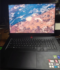 Nouvel ordinateur portable de jeu <span class=keywords><strong>Lenovo</strong></span> <span class=keywords><strong>Legion</strong></span> Creator 2026 avec écran OLED de 18 pouces, RTX 5090, 240 Hz/440 Hz, station de travail mobile IA personnelle, carbone forgé - Product Image 3