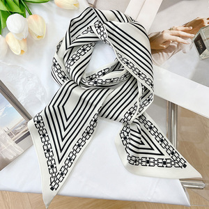 Écharpe de cravate d'été pour femmes élégantes à la mode pour <span class=keywords><strong>Amazon</strong></span> Best-seller Bandeau en polyester Arcs élégants Lettres imprimées Numérique - Product Image 2