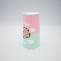 Vente en gros de gobelets en plastique PP multicolores de 600 ml, style américain, impression de logo personnalisée pour les occasions de camping