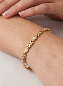 Premium DIVYORO Gold Plated <b>Copper</b> Brass Women's Chain Link <b>Bracelet</b> Classic Stylish Elegant Design Festive Casual Wear Office - Product Image 2