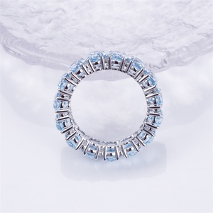 Bague ovale en saphir or blanc 18 carats Messi Jewelry MSR-1433 pour femme - Product Image 2