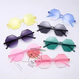 DOISYER al por mayor de <span class=keywords><strong>los</strong></span> niños gafas de <span class=keywords><strong>sol</strong></span> accesorios niñas dulces de plástico de Color sin montura niños gafas de <span class=keywords><strong>sol</strong></span> - Product Image 1