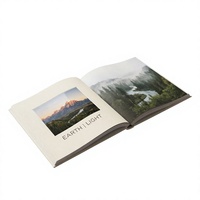 Carnet professionnel personnalisé en cuir végétalien avec logo estampé à sec, reliure cousue Smyth, format ouvert à plat, agenda d'affaires pour entreprises