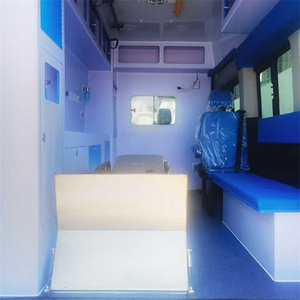 Nueva ambulancia de hospital Euro 5 4x2 con sistemas de monitoreo médico y Camilla de ambulancia a la venta - Product Image 5