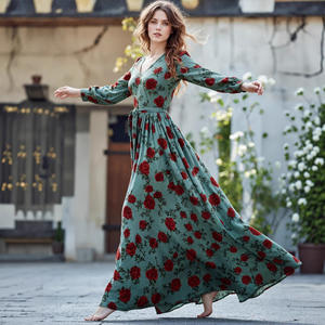 Vestido Maxi Retro con Estampado Floral, Cuello en V y Tirantes Finos para Mujer, Cintura Natural, Cómodo, Elegante y Estilizador - Product Image 2