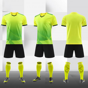 Maillot de football pour homme, style tendance, séchage rapide, respirant, impression par transfert thermique, logo OEM, haute qualité, 100% polyester - Product Image 4