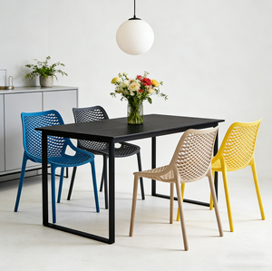 Fauteuil empilable en plastique au design moderne à dossier grillagé, polyvalent pour cuisine, balcon, petit café et événements, facile à ranger - Product Image 2