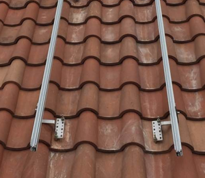 ระบบติดตั้งพลังงานแสงอาทิตย์ปรับแต่งได้ชุดตะขอหลังคากระเบื้องและเอียงสำหรับติดตั้งอุปกรณ์เสริมพลังงานแสงอาทิตย์ได้ง่าย - Product Image 6