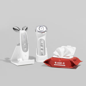 Toallitas Desinfectantes Faciales Suaves AGE-R, Limpian y Refrescan la Piel de Forma Eficaz, Calman la Piel Sensible, Suaves - Product Image 4