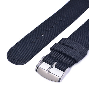 <span class=keywords><strong>Bracelet</strong></span> en <span class=keywords><strong>tissu</strong></span> de luxe <span class=keywords><strong>18mm</strong></span> 22mm 24mm 20mm <span class=keywords><strong>Bracelet</strong></span> de <span class=keywords><strong>montre</strong></span> de remplacement Bracelets de <span class=keywords><strong>montre</strong></span> en nylon en toile pour Samsung Watch 6 5 - Product Image 4