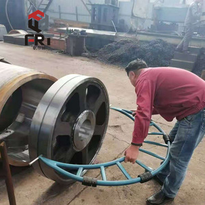 Fraiseuse CNC verticale à portique du fabricant du Henan, avec cône de broche BT50 pour l'usinage de grands arbres d'engrenages en chevrons, compatible Fanuc - Product Image 2