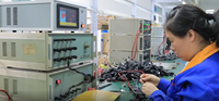 Transformateur de courant à noyau divisé (CT) 100A/333mV, haute linéarité, conception ouvrable pour l'intégration dans les systèmes électriques