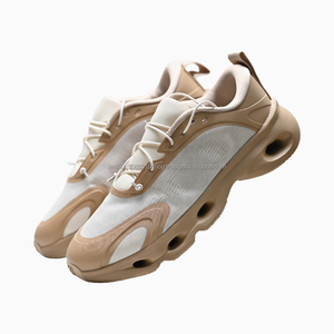 Zapatillas de senderismo de estilo urbano de diseñador famoso y de moda, transpirables, de malla, para hombre y mujer, disponibles en línea. - Product Image 1