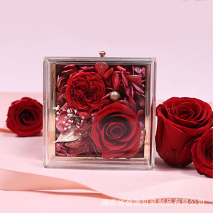 Set Regalo di Fiori Preservati con Collana, Rosa Naturale Conservata in Scatola di Gioielli, Nuove Tendenze - Product Image 1