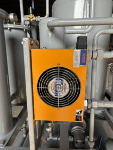 Macchina per il filtraggio dell'olio lubrificante per turbine, purificatore d'olio con demulsificazione per la riparazione di macchinari pesanti - Product Image 3