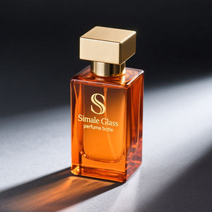 Flacon de parfum en verre carré vide 50ml 100ml Conception personnalisée de l'étiquette Sertissage avec couvercle en <span class=keywords><strong>bois</strong></span> - Product Image 4