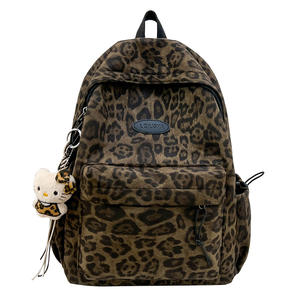 Nueva <span class=keywords><strong>mochila</strong></span> con estampado de leopardo, bolso versátil y elegante para estudiantes de secundaria, <span class=keywords><strong>mochila</strong></span> de alta gama para mujer. - Product Image 2