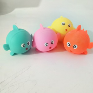 ตุ๊กตาปลาการ์ตูนบีบเล่นน่ารัก สัตว์ทะเล บีบแล้วคืนตัวช้า ของเล่นคลายเครียด - Product Image 1
