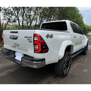 Élargisseurs d'Ailes GR pour Hilux 2016-2024 Version Sud-Américaine en ABS, Extensions d'Ailes GR Sport Accessoires Hilux - Product Image 3