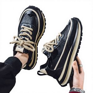 Baskets décontractées rétro pour hommes, respirantes, confortables, légères, à fermeture éclair, semelle épaisse, chaussures de course d'été à enfiler - Product Image 1