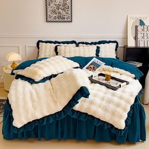 Juego de edredón de cama doble tamaño King de 4 piezas de lujo, edredón y funda de almohada de terciopelo suave, ropa de cama moderna elegante - Product Image 4