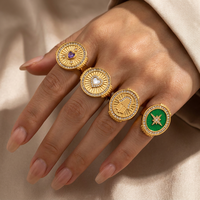 JUSNOVA Bague Chevalière Étanche en Acier Inoxydable Plaqué Or PVD 18K, avec Émail Hamsa et Zircon, Motif Mauvais Œil, Vente en Gros de Bijoux